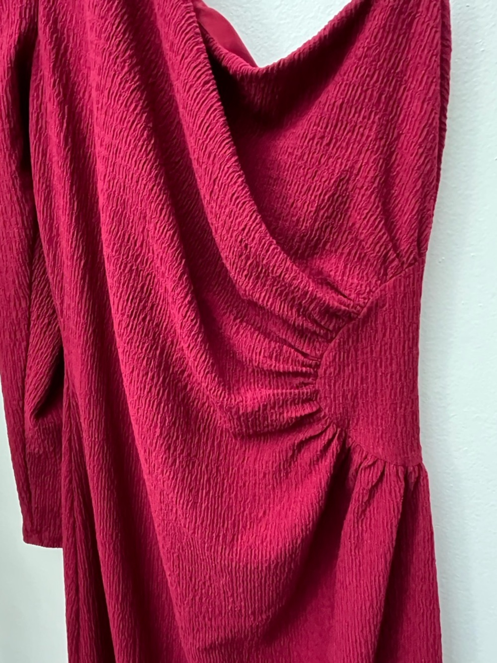 Asymmetric One-Shoulder Red wine Midi Dress - Picture 2 of 7